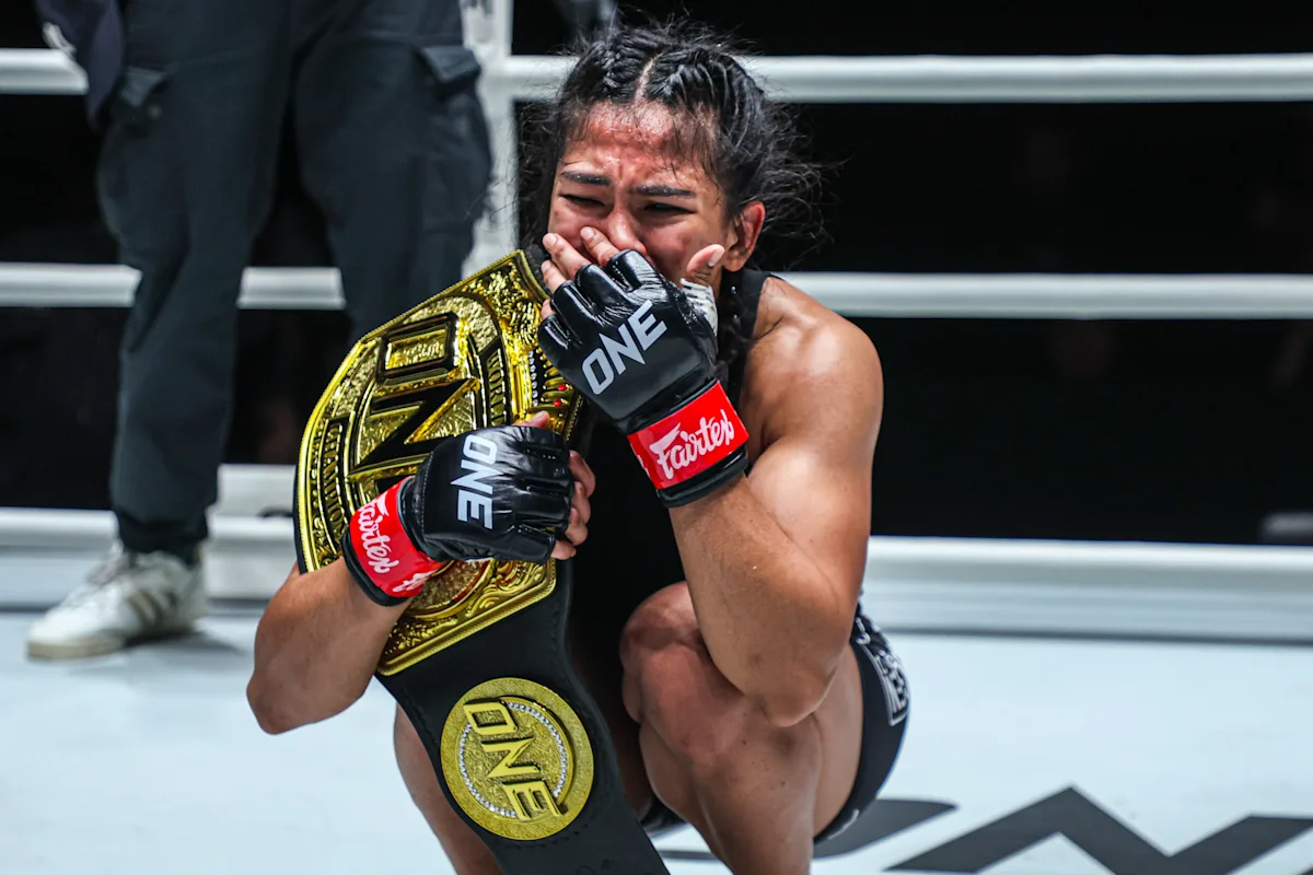 Denice Zamboanga Serahkan Gelar Juara Dunia MMA Demi Jadi Ibu