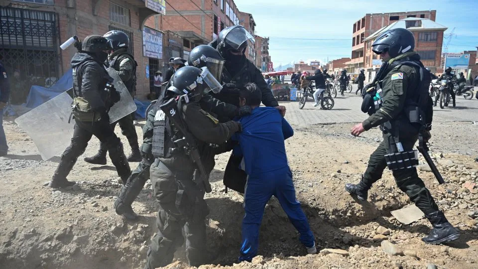 Presiden Bolivia Umumkan Status Darurat Terkait Krisis Blokade