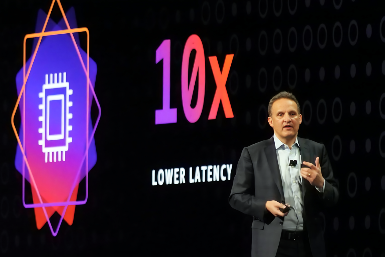 Adam Selipsky Pimpin Usaha Data Center AI $10 Miliar Baru
